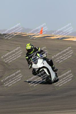 media/Mar-28-2022-Superbike Trackdays (Mon) [[b8603d0f67]]/Open Track Time/Turns 9 and 10/